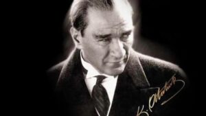 Suzan Kardeş Instagram - ATATÜRK💐🤲🇹🇷 #cumhuriyet100yaşında