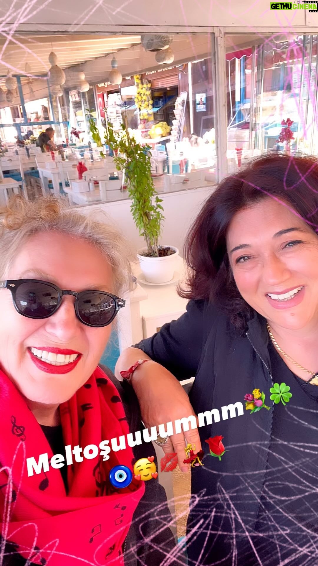 Suzan Kardeş Instagram - Alfa’mız meltemimiz @meltemkolcuu @yakamozgumusluk