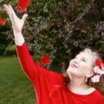 Suzan Kardeş Instagram – Uzuuunnn bir zaman sonra yemekli ve içinde ritüellerin olduğu bir HIDIRELLEZ gecesini ben de özlemişim dostlar🥰haydi bu yıl 6 mayıs ta RİTA ÇİFTLİKte buluşalım @ritaciftlik rezervasyon tel 0541 102 14 14 #hıdırellez #bereket #bolluk #sağlık #mutluluk #aşk #nisanyağmuru #ateş #kırmızıyumurta #salıncak #kırmızı #sağlık #bileklik #martiniçka #ısırganotu #bereketkesesi #para #gül #toprak #maniler #yemek #food #restaurant #çiflik #music #dance #eğlence #unesco #balkan #beykoz #istanbul @suzaninhidirellezbahcesi