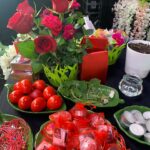 Suzan Kardeş Instagram – Hayırlısıyla 35 yıldır ısrarla devam ettiriyorum 🤲Bu yıl HIDIRELLEZ birbaşka💐sonuçta UMUTLAR HAYALLER BİTMİYOR💐HERŞEY DAHA DA GÜZEL OLACAK🤲🧿💐 @suzaninhidirellezbahcesi dostlar size keseleri ulaştırmam bu sene zor bakalım nerelerde olacağız🥰 ama yine kesin biryerlerde beraber olacağız🤲🧿🥰#hıdırellez #sağlık #bereket #umut #mutluluk #hayaller #curcevdan #gelenek # @unesco @unitednationsturkey