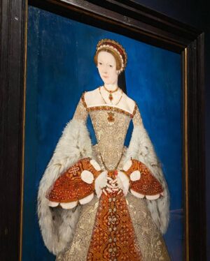 Suzannah Lipscomb Instagram - It was a joy to see the new Tudor gallery at the newly re-opened National Portrait Gallery. 

Chief among the joys was this portrait of Margaret Beaufort, dating from c.1510 and commissioned by Bishop John Fisher, on long-term loan from Cambridge. 

And this early sixteenth-century image of Richard III (an insight into how the Tudors portrayed him).

And this newly conserved portrait of Kateryn Parr, which now fairly glows.