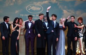 Suzanne Lindon Instagram - Les Amandiers ♥️ @festivaldecannes