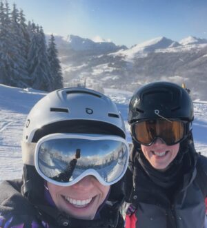 Suzi Ruffell Instagram - ‘Suzi slow down, you can’t ski that fast when you don’t know how to stop’ special times with my excellent wife. 
❤️ ⛷️
