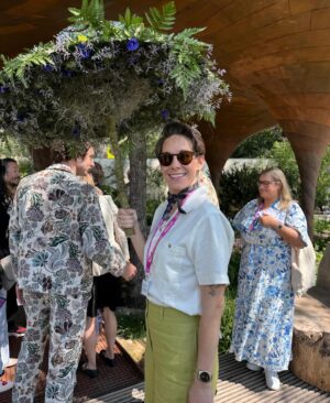 Suzi Ruffell Instagram - 🌺 ❤️