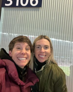 Suzi Ruffell Instagram - An incredible night at Wembley. 
And wonderful to meet so many @bigkickenergypod fans at the match. Thanks to the fans association for inviting us along pre game. 
❤️ @lionesses