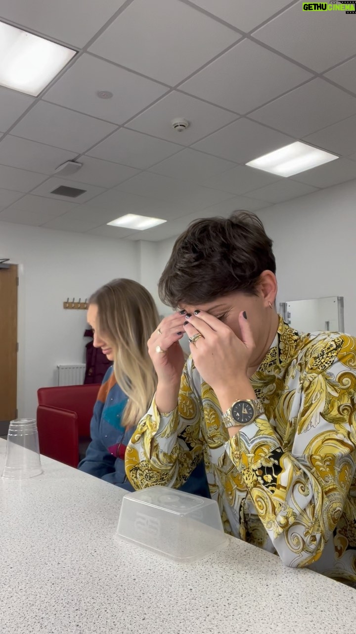 Suzi Ruffell - 2.8K Likes - Seeing as so many people have asked, hereās us learning the cups.
My favourite moment was when Jenny said āTake your rings off youāre married to cups nowā