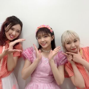 Suzuko Mimori Instagram - みもパ！10周年スペシャル💕　

2年ぶりのみもパ！しかも今年は10周年スペシャルということで、ライブパート長め✨
久しぶりに会えたミモリアンのみんな、ゲストのみんなに10周年と誕生日をWでお祝いしてもらって、心ゆるゆる涙腺ゆるゆるの幸せ時間でした💕
ありがとうございました！
#三森すずこ #みもりん10周年
 #mimorisuzuko #mimorin #誕生日は6月28日 #ミルキィホームズ #レヴュースタァライト  #好きなことして生きていく