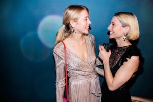 Svenja Jung Instagram - Mit der coolsten Frau auf dieser Welt @chriskafranz 🔥
Vielen, vielen Dank 🍾
#goldenehenne #derpalast 

👗: @dior 🙏🏼
👂🏼: @pearloctopuss.y 🙏🏼
Styling: @maria_thomas_stylist 
Hm: @ninaakalin 
♥️

📸: @clemensporikys ✨🤞🏼