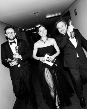 Svenja Jung Instagram - What a night ! ✨⭐️
Vielen Dank @filmpreis @flyingsteps93 @katjavongarnier @var7an @jasminshakeri und alle meine Lieblingstänzer 🫶🏼!!! Ich hatte so viel Spaß mit euch 💃 @majidk @luwam_russom @willy.hem @bboybart_ @frankydeee @kalli_tarasidou @norddiamond @empress_saintlaurent 
Schauschi-Dancers @max.schimmelpfennig @lea_van_acken @lucasreiber @alina_levshin @armankashanii 
Und Glückwunsch an alle Nominierten und Gewinner der Lola :) 
Tausend Dank an @josepharodriguez_styling 🤍 👑
&
@estherperbandt 
@mytheresa.com 
@jimmychoo 
🙏🏼🙏🏼🙏🏼🤍🤍🤍

H&M @romymeierofficial 🤍👏🏼

Fotos alle von @clemensporikys ! 👑⭐️🧡