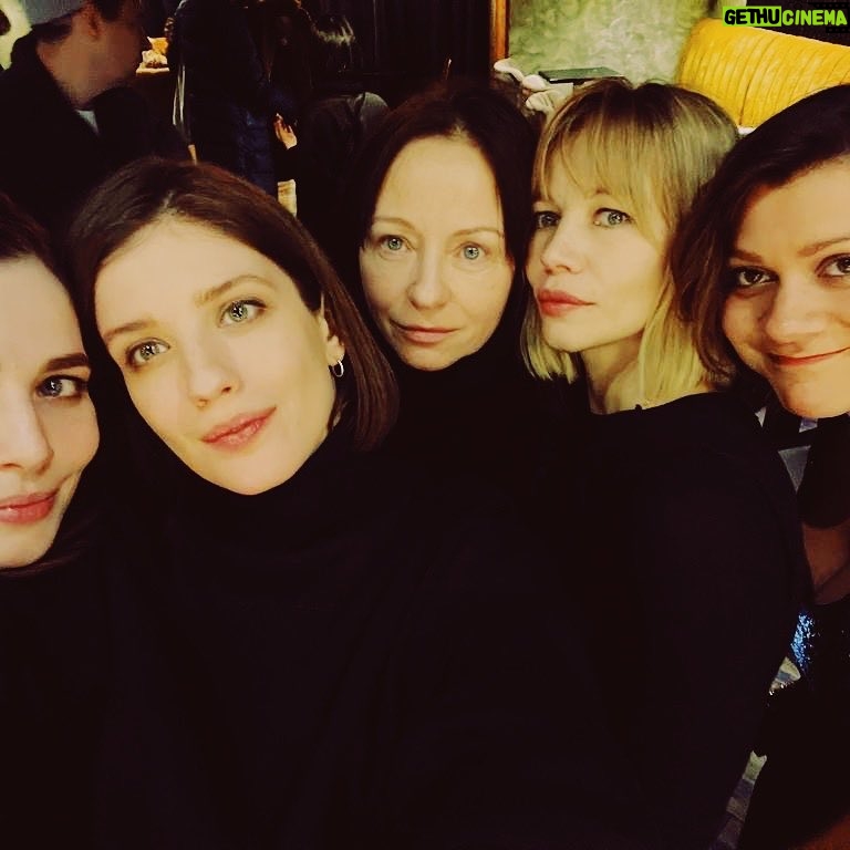 Svetlana Ustinova - 2.5K Likes - #memories ❤️ premiere #wintertime #времягодазима