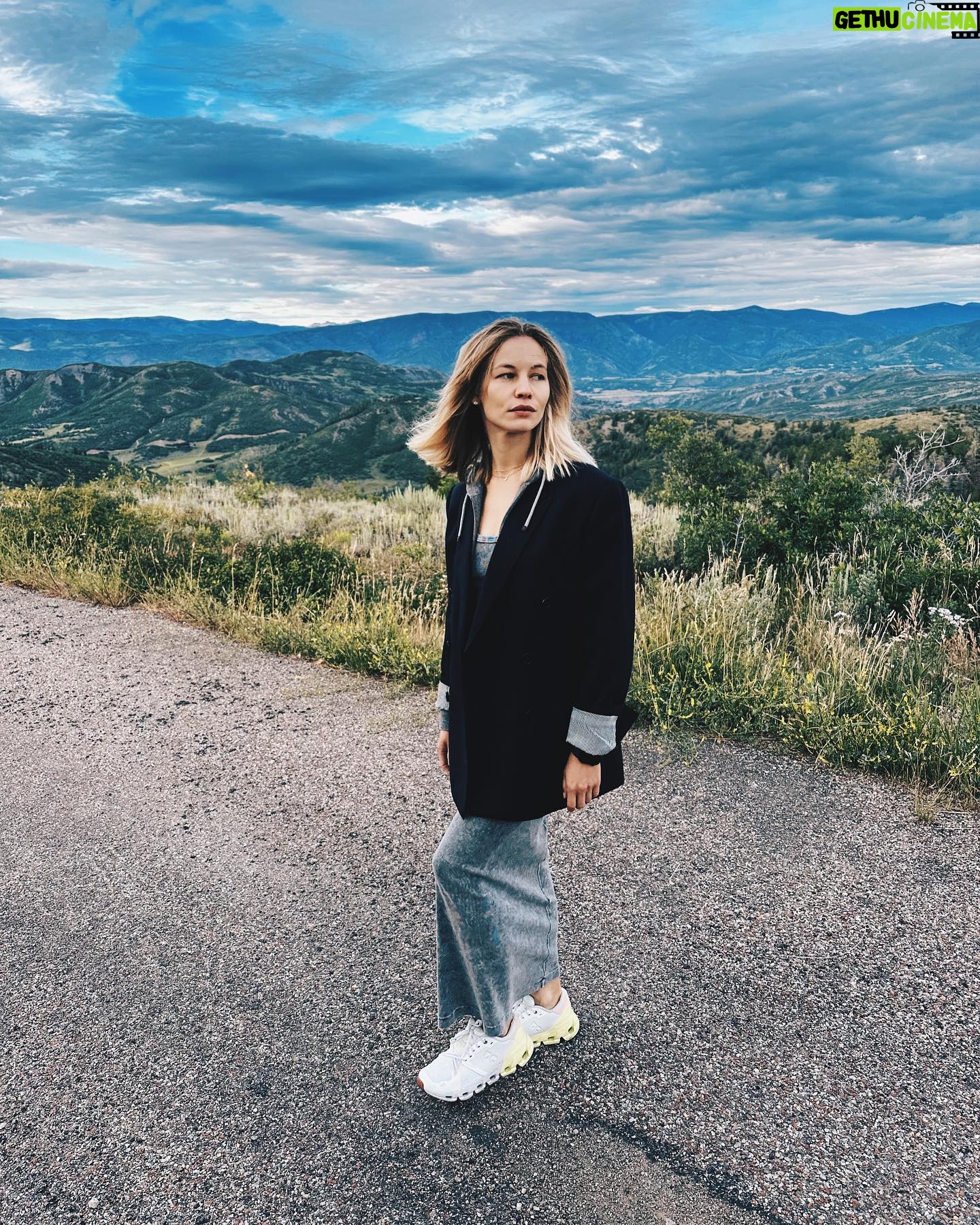 Svetlana Ustinova - 1.7K Likes -