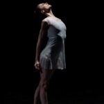 Svetlana Zakharova Instagram - “Silentium" ”Тишина" Спектакль рожденный в Большом театре во время пандемии. Сейчас проживаю его по новому. Всё меняется, мысли, мечты, стремления.. Silentium Silentium Silentium Photos by @bachifa76 Спасибо 🙏🏻