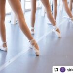 Svetlana Zakharova Instagram - #Repost @sirius.talents with @make_repost ・・・ Приглашаем на январскую программу по хореографии 🩰 Воспитанникам балетных школ необходимо направить видеозапись своих выступлений 🎬 ⏰ Заявки принимаются до 20 ноября Возраст участников программы: 10-19 лет Для отбора необходимо записать на видео: 📎 фрагмент основных частей урока классического танца по программе соответствующего года обучения (не более 3 минут) 📎 хореографическое произведение либо его фрагмент (не более 5 минут) Принимаются соло или дуэты с партнерами, pas de deux, pas de trois Форма одежды при исполнении должна соответствовать уроку классического танца 💫 Занятия в современных хореографических классах пройдут под руководством звёзд и ведущих солистов балета и профессоров балетного искусства #СириусТаланты #SiriusTalents #ИскусствоСириус #ХореографияСириус