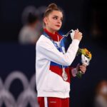 Svetlana Zakharova Instagram - То, что сегодня происходило на соревнованиях по художественной гимнастике, назвать беспределом – слишком мягко❗ Это был бандитизм со стороны всего судейства. С самого начала казалось, что это был заговор против наших гениальных спортсменок @arishadina1998. Всем нам было понятно, что Дине и Арине надо только чисто, без ошибок исполнить все упражнения, что они, большие умнички, и сделали (совершено без единой потери была Дина) как всегда на высочайшем уровне, и вот она -  наша олимпийская медаль… Но нет, судьи с самого начала намеренно занижают баллы обеих сестёр, а апелляцию не принимают❗Неужели Дина Аверина, тринадцатикратная чемпионка мира, по их мнению, не достойна золота на Олимпийских играх❓❗❗ Я уважаю труд каждой спортсменки❗Они великие трудяги и умницы❗ Но я не могу понять судей, как можно было так судить сегодня❓Позор❗❗❗ I’m absolutely appalled by today’s rhythmic gymnastics quality of judging❗ I can’t stress enough how unbelievably biased and unfair it was! Dina and Arina‘s performance was of the highest level and mastery and there was no smallest mistake made, which is not an easy feat all. I’m convinced that the sister athletes deserve the highest praise and assuredly they deserve the medals. But no, the judges downgrade our athletes from the outset and don’t even accept the appellations! I can’t believe that Dina Averina a thirteenfold world champion is not good enough for Olympic gold in those judges eyes❗I deeply admire the effort and hard work that goes into every athlete’s performance! I do not know anyone who is more dedicated and talented as them! But! It’s unbelievable how unfair and shameless the jury’s judgment was today❗ Shame on them❗ #светланазахарова #svetlanazakharova #художественнаягимнастика #олимпиада2021