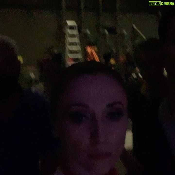 Svetlana Zakharova Instagram - Поздравляю всех с большим успехом в городе Сакай , Осака. Спасибо любимые японские зрители! 🙏🏻 Спасибо за ваши аплодисменты! 👏🏻👏🏻👏🏻 Мы так счастливы!!! 😍✨✨✨ Дорогие зрители! Извините за то что не смогли подойти к вам после концерта, к сожалению мы ещё на карантине и всей нашей группе, нельзя находится в общественных местах и общаться с кем либо. ☹️🙏🏻 Увидимся 9 го августа! На фестивале в Миязаки. 👋🏻 Congratulations to everyone on the great success in Sakai City, Osaka. Thank you, beloved Japanese public! 🙏🏻 Thanks for your applause! 🙏🏻👏🏻👏🏻👏🏻 We are so happy !!! 😍✨✨✨ Dear all! Sorry for not being able to come up to you after the concert, unfortunately we are still in quarantine and our entire group is not allowed to be in public places and communicate with anyone. ☹️🙏🏻 See you on the August 9th. At the Miyazaki festival 👋🏻 #svetlanazakharova @vadim_repin_private @savindisa @jacopotissi #mikhaillobukhin #slavalopatin @fenice_sacay #sohappy