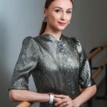 Svetlana Zakharova Instagram - Приятная новость для жителей и гостей Федеральной территории Сириус @sirius.federal ❗️❗️❗️ #Repost @zakharova_dance_center with @make_repost ・・・ 22 декабря в Сириусе откроется Центр танца Светланы Захаровой Каждый житель федеральной территории и Сочи может развить пластику и научиться красиво двигаться и танцевать независимо от возраста и уровня подготовки 🩰 ⭐ Занятия для детей с 3 лет: - балет - ритмика - хореография ⭐ Занятия для взрослых с 18 лет: - боди-балет - бродвейский джаз - стрейчинг Светлана Захарова – прима-балерина Большого театра и этуаль театра «Ла-Скала», соучредитель Образовательного центра «Сириус»: «Никогда не надо в себе сомневаться и думать: заниматься балетом – поздно, стыдно, не по статусу. Нет никаких препятствий, чтобы делать то, что по-настоящему нравится. Главное, чтобы хотелось танцевать. Танец – это энергия, это жизнь, я точно знаю». ‼️Запись уже открыта на сайте лицея «Сириус». Сохраните и перешлите тем, кому это может быть интересно🙌 #ЛицейСириус #ЦентрТанцаСветланыЗахаровой
