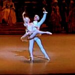 Svetlana Zakharova Instagram - 20 anos atrás 💙 @svetlana_zakharova_official & @josecmartinezofficial na ópera de paris 🩷