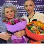 Svetlana Zakharova Instagram - Знаете куда я собираюсь? На шоу “Ледниковый период" @ice_1tv ⛸ Было очень круто! Иногда я даже забывала, что ребята танцуют на льду! Это невероятно! ✨✨✨ Увидимся на @1tv 😉👋🏻 Спасибо моим любимым @veraromanenko и @sara_sher212 за мой сегодняшний образ!