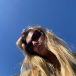 Sveva Alviti Instagram - Ieri come oggi, Avere coraggio significa per una donna pensare e scegliere con la propria testa,anche attraverso un silenzio nutrito da idee. 🫶