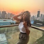 Swanandi Tikekar Instagram – Cause i got the wind in my hair!! 🌻

#sunset #weekeknd #gratitude #love #swanandi