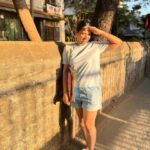 Swanandi Tikekar Instagram – Sundaying in the city!!! 🌞

#sunday #walks #anandi #swananditikekar