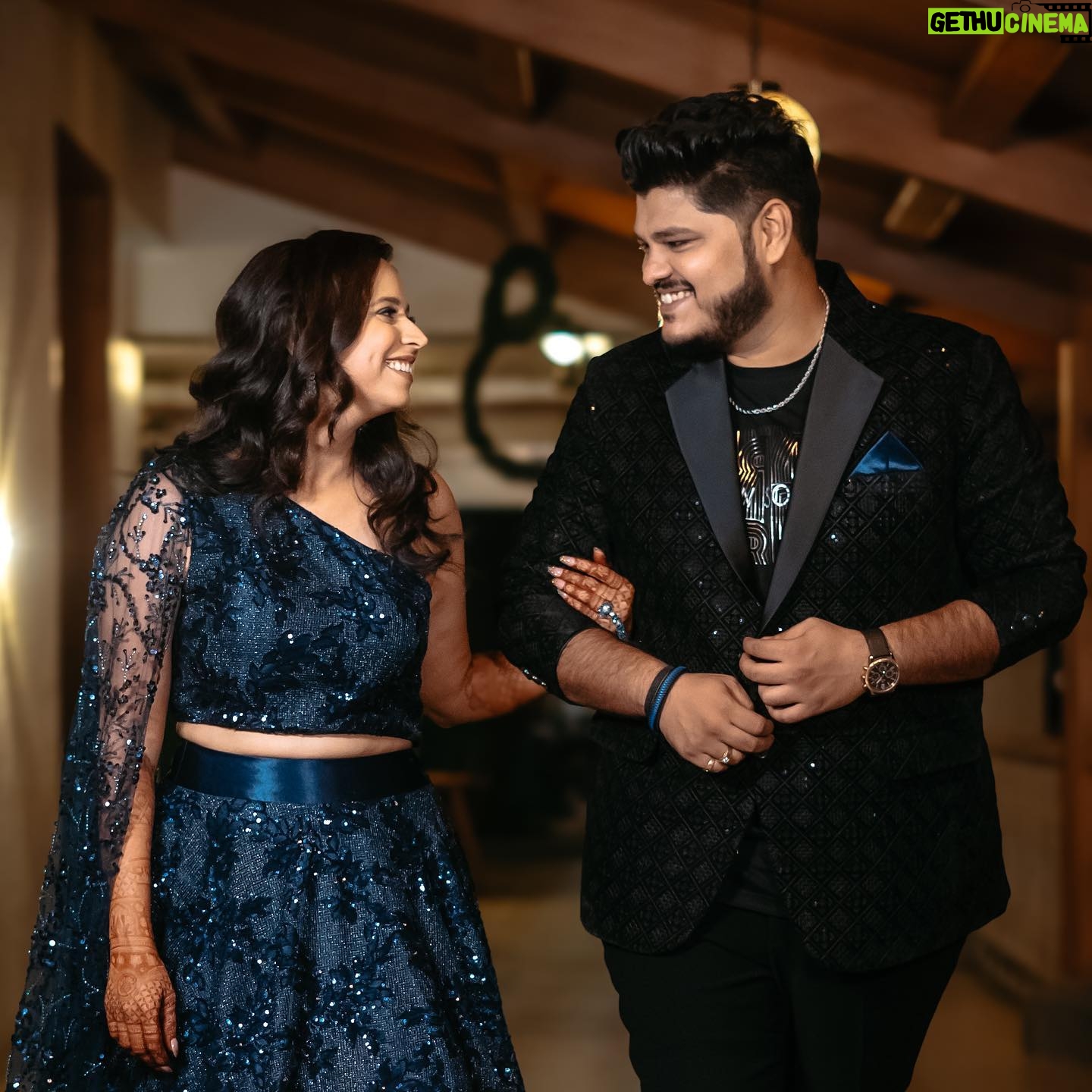 Swanandi Tikekar - 17.8K Likes - Grooves & Giggles..!❤️
#ANANDI Sangeet in Beautiful Outfits by @savaree_by_sonali ✨
Outfits : @savaree_by_sonali
Styling : @saudamini_g
MUAH : @nishant_tapkir_makeup @priyankahairartist
Pictures : @lensfixed_onkarabhyankar
Asthetics & Skincare : @thefacestudio.in
Socials and Exclusive PR : @wechitramedia @n.i.d.s_
.
#SwanandiTikekar #AshishKulkarni #SangeetNight #CocktailParty #ANANDI 💕