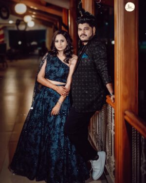 Swanandi Tikekar Instagram - Diving into the rhythm of love tonight!💓

Outfits : @savaree_by_sonali 
Styling : @saudamini_g
MUAH : @nishant_tapkir_makeup @priyankahairartist 
Pictures : @lensfixed_onkarabhyankar
Asthetics & Skincare : @thefacestudio.in 
Socials and Exclusive PR : @wechitramedia @n.i.d.s_
.
#SwanandiTikekar #AshishKulkarni #SangeetNight #CocktailParty  #ANANDI 💕