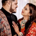 Swanandi Tikekar Instagram - This day just feels like yesterday. @ashishkulkarni.music ❤️ This Royal Look was just what I wanted for my reception. This beautiful Benarasi Pure Gold Zari Shikargah Saree by @saudamini_handloom was my instant choice and it was beautifully styled by @saudamini g.😃 Saree : @saudamini_handloom Blouse: @nishfash_design_studio Ashish’s Outfit: @raayaethnic_ Jewellery : @jizajewellerystudio Styling: @saudamini_g Draping: @nilam_art1687 Swanandi’s MUAH: @khushbooghodke Ashish’s MUAH: @krishna_deshmukh_makeup Video : @lensfixed_onkarabhyankar Asthetics & Skincare: @thefacestudio.in Socials and Exclusive PR: @wechitramedia @n.i.d.s_ #ANANDI #SwanandiTikekar #AshishKulkarni #SwanandiAshish #Reception #Blessed