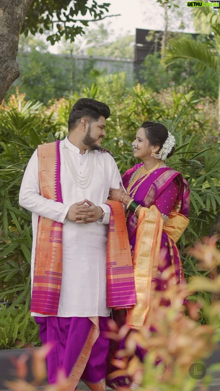 Swanandi Tikekar - 31.5K Likes - Our Wedding Day & this cover sung by us!❤️
Grateful for all the love and blessings!🙏🏻✨
Shot beautifully by @lensfixed_onkarabhyankar 👌🏻
Ashish’s Outfits: @saudamini_handloom @raayaethnic_
Swanandi’s Sarees : @saudamini handloom
Blouses : @nishfash_design_studio
Jewellery : @pngadgilandsons
Styling : @saudamini_g
Draping: @nilam_art1687
Swanandi’s MUAH: @khushbooghodke
Ashish’s MUAH: @krishna_deshmukh_makeup
Asthetics & Skincare : @thefacestudio.in
Socials and Exclusive PR: @wechitramedia @n.i.d.s_
#ANANDI #SwanandiTikekar #AshishKulkarni
#SwanandiAshish #WeddingDay #Blessed