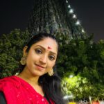 Swathi Sharma Instagram - Feeling blessed 🙏 #meenakshiammantemple @anandselvan10 @darsu_sundaram