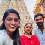 Swathi Sharma Instagram - Feeling blessed 🙏 #meenakshiammantemple @anandselvan10 @darsu_sundaram