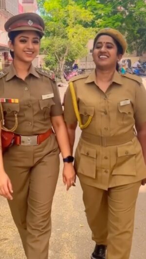 Swathi Sharma Instagram - Ninaithaale Inikkum, my Laddu sister👩‍❤️‍👨

#ree #Instagram#zeetamil #Ninaiththaal Inikkum#serial