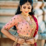 Swathi Sharma Instagram - I'm not beauty queen, I’m just beautiful Me.🌸 Beautiful makeover by @ankita_make_up_artist Pc @sunlightweddingfilms Jewellery @sk_bridal_collections Dress @designed_by_sindhu .