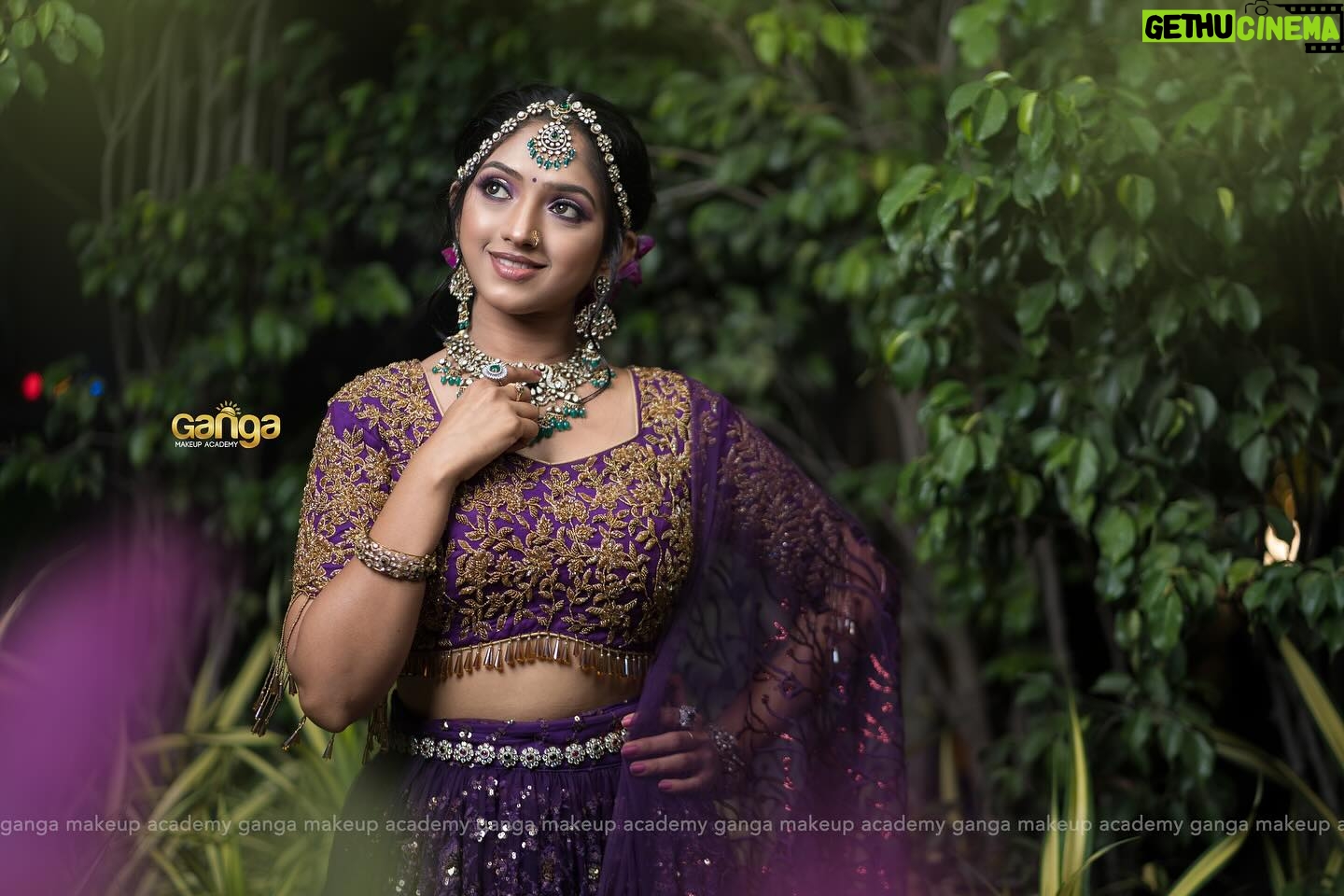 Swathi Sharma Instagram - A pop of purple is all you need to make a statement π Experience the magic in our upcoming classes! For class inquiries, Do WhatsApp or Call: 7339139939 Follow Us: @gangamakeupacademy Mua: @priyas_makeupartistry Model: @swathi_sharma_24 Outfit: @visha_boutique_ Photography: @twiststudio_official Jewellery: @ash_rental_jewellery . . #bridalmakeup #bridalmakeupartist #indianbridalmakeup #receptionmakeup #bridalmakeuplook #bridalmakeupandhair #trendingmakeuplook #indianbridalmakeupartist #bridalmakeupartists #glammakeup #airbrushmakeup #ninathaleinikum #bridalmakeupartistindia #naturalbridalmakeup #makeupacademyincoibatore #southindianbridalmakeup #torontobridalmakeup #explorepage #statementjewellery #swathisharma #bestbridalmakeup #bridalmakeupcourse #bridalmakeupartistph #bridalmakeupclass #bridalmakeuptrial #bridalmakeupideas #purplelehenga #bestbridalmakeupartist
