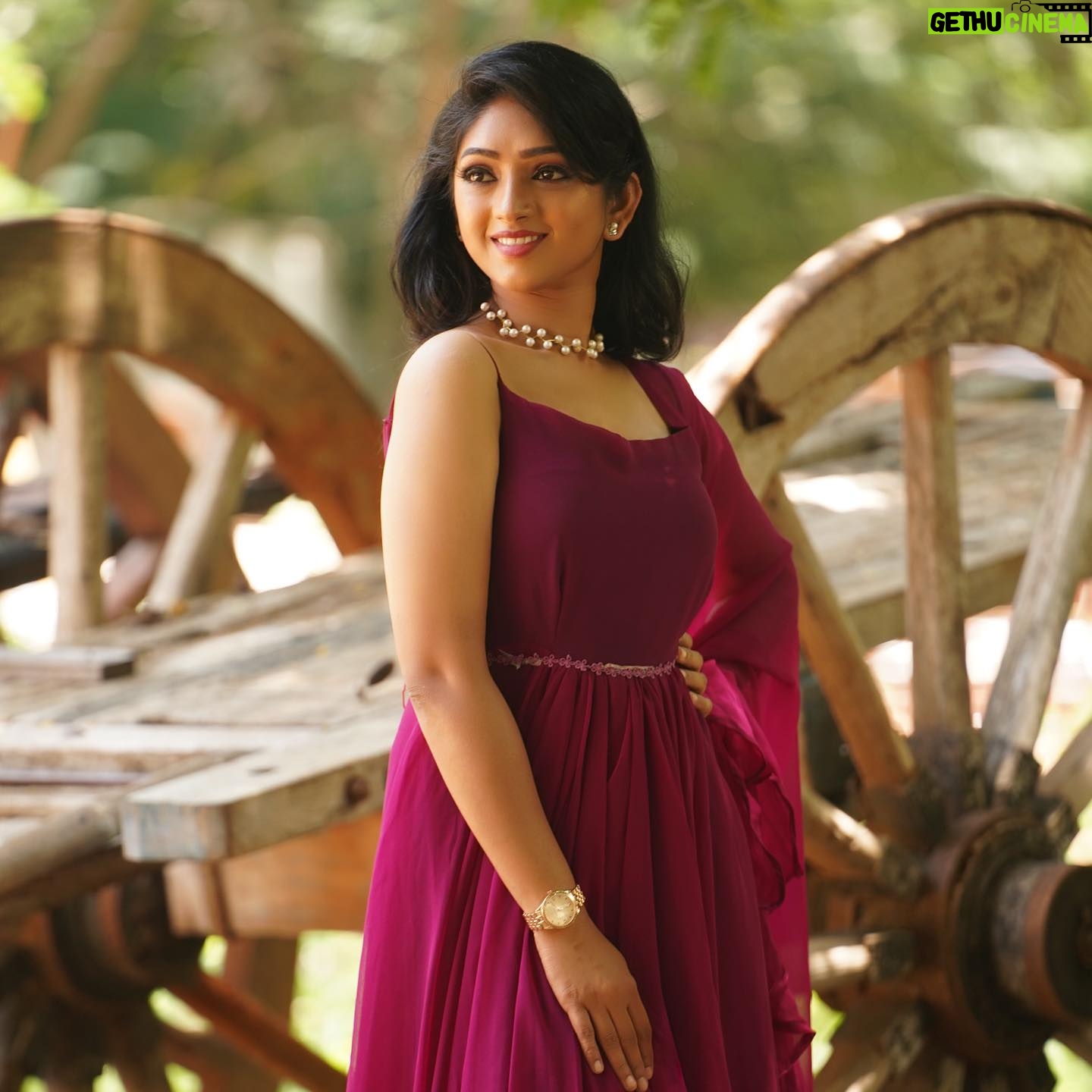 Swathi Sharma Instagram - No one can love you More than you! love yourself first. 💗🧿 👗 @designsbypriyadass . . . #selflovequotes #dollme #loveyourself #loveyou #smile