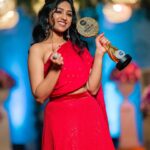 Swathi Sharma Instagram - Few things immerses me in immense joy and happiness especially when it’s a recognition in my career which I’ve earned through my passion and hard work!❤️ With a heart full of gratitude I would like to thank each and everyone who is part of Ninaithale Innikum❤️🥳 To the audience who makes me work harder with their constant cheers and applause, thank you so much!❤️ To My Family and Friends who have been the source of constant support, thank you❤️ we have won The Best Couple Award together and I’ve won The Social Media Face of the Year Award. Thank you my social media family for all the love and support.🥳❤️ It makes me want to be a better human and work harder towards my goals💯🫶🏻 One step at a time..Many more recognitions to come❤️ Thank you Zee Tamizh and Ninaithale Innikum❤️ Thanks for doling me up Makeover @anithas_makeup_studio Outfit @prabhavofficial Costume stylist @dipti11_official Jewels @plushjewelschennai