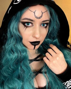 Sweet Anita Instagram - 18 DAYS OF GOTHMAS [DAY 17]