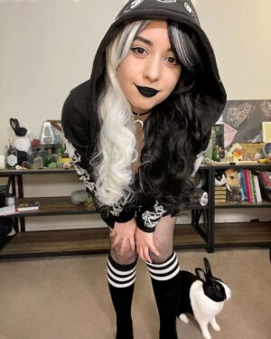 Sweet Anita Instagram - 18 DAYS OF GOTHMAS [DAY 11]