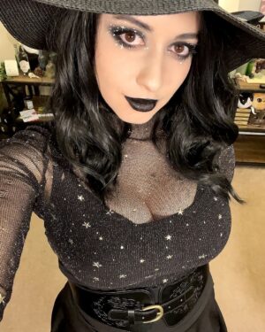 Sweet Anita Instagram - 18 DAYS OF GOTHMAS [DAY 15]