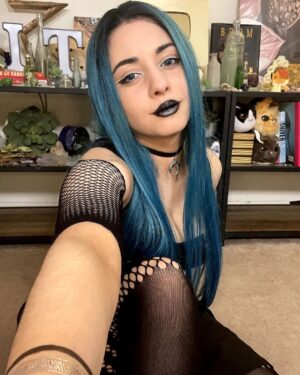 Sweet Anita Instagram - 18 DAYS OF GOTHMAS [DAY 9]