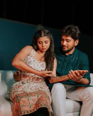 Swetha Khelge Instagram - Mehendi ready with my Maahi🧿❤️

#swethakhelge #shwefoundhermadmister #weddingphotography #mehendi #mehendioutfit #mehendiceremony #couplephotography #couplephotoshoot #lovestory #loveisintheair #gratitude #universe #humbling 

👗 @pvdesignerstudio 
💎 @chennai_jazz 
📸 @mohan_ankith_photography