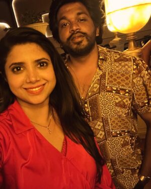 Swetha Khelge Instagram - Birthday dump!🥰💃🏼 
 
#swethakhelge #birthday #photodump #friends #fun #love #gratitude