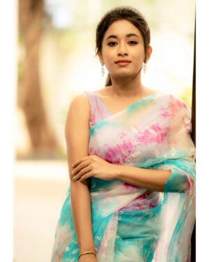 Swetha Venugopal Instagram - Posting this straight from #tirupati
 🙏

Artist - @swetha__venugopal
Costumes - @ivalinmabia
Photography - @camerasenthil
Makeup - @rinkymakeup_artist
Hair - @mani_stylist_
Shoot organised by @rrajeshananda

#swethavenugopal #photography #kollywood #cinema #actor #photoshoot #model