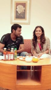 Swetha Venugopal Instagram - Ennadhu ex-gf paakanuma ??! 😲 Will @actorvishalofficial be able to tolerate the heat?🔥 Book your tickets now to witness the magic of #MarkAntony 🤩 Releasing in theatres near you on Sept 15th! 🔥 Welcome to the #WorldOfMarkAntony #MarkAntony #MarkAntonyFromSept15 @actorvishalofficial @iam_sjsuryah @rituvarma @selvaraghavan @gvprakash @adhikravi @vffchennai #MarkAnthony #Vishal #SJSuryah #Selvaraghavan #rituvarma #gvprakash