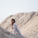 Swetha Venugopal Instagram - 𝔄𝔯𝔦𝔡 𝔤𝔬𝔩𝔡 🏜️ @vijayfredrick_secrets