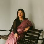Swetha Venugopal Instagram – Elegance of yesteryear, today

Shot by @nishita_rj 
In frame @swetha__venugopal 
Saree @karthikeya.the.angadi 
Location @coffeetrotterofficial