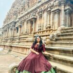 Syamantha Kiran Instagram - When the culture is rich and heart is full! தஞ்சை பெரிய கோவில் ❤️ #thanjavurtemple #bigtemple #thanjavurbigtemple #shivatemple #brihadeeswarartemple #templereels #templeoutfit