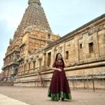 Syamantha Kiran Instagram - When the culture is rich and heart is full! தஞ்சை பெரிய கோவில் ❤️ #thanjavurtemple #bigtemple #thanjavurbigtemple #shivatemple #brihadeeswarartemple #templereels #templeoutfit