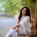 Syamantha Kiran Instagram - Happy Bhogi 🫰Flame your past in Bhogi and welcome the new year with hope. May the season of harvest bring out the best in us ❤️. May the Sun God bless us with good health, wealth and prosperity. Happy Pongal all 💜 Makeup Artist @jeru_bridal_studioo Hairstylist @shadesofyourdream Photographer @xposurestudio.in Outfit @sesha_bridalwear Jewellery @hiranmayi_chennai