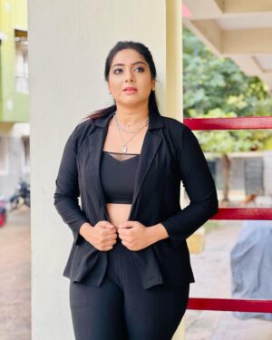 Syamantha Kiran Instagram - Just keeping it ‘OG’✌️

Pic credits ; @pavithra.janani